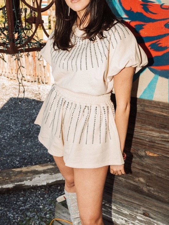 QUEEN OF SPARKLES Tops - Queen of Sparkles | Beige rhinestone burst bubble set